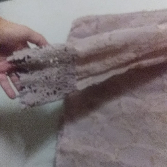 NWT- simple yet elegant mauve blouse - Picture 2 of 4